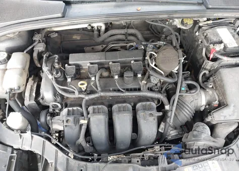 2015 Ford Focus S z USA, uszkodzony, nr VIN 1FADP3E22FL321527